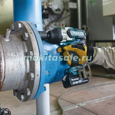 Аккумуляторный ударный гайковерт Makita DTW1004Z