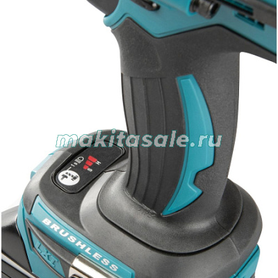 Аккумуляторный ударный гайковерт Makita DTW1004Z