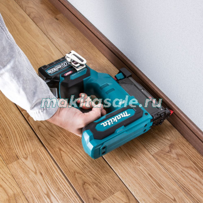Аккумуляторный штифтозабиватель XGT Makita PT001GZ