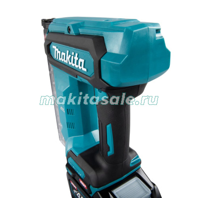 Аккумуляторный гвоздезабиватель XGT Makita FN001GZ