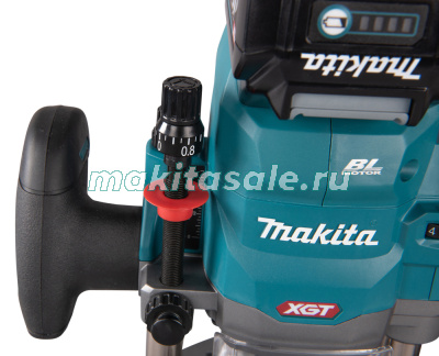 Аккумуляторный фрезер XGT Makita RP001GZ