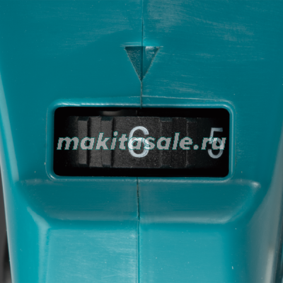 Аккумуляторная ленточная пила XGT Makita PB002GZ