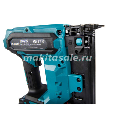 Аккумуляторный гвоздезабиватель XGT Makita FN001GZ