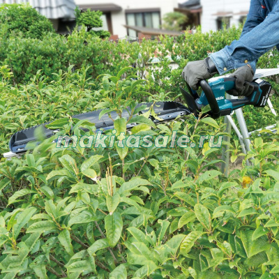 Аккумуляторный кусторез Makita DUH606Z