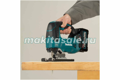 Аккумуляторный лобзик XGT Makita JV002GZ