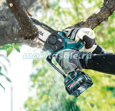 Аккумуляторная цепная пила XGT Makita UC029GZ01