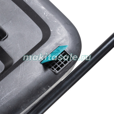 Аккумуляторная газонокосилка XGT Makita LM004GM103